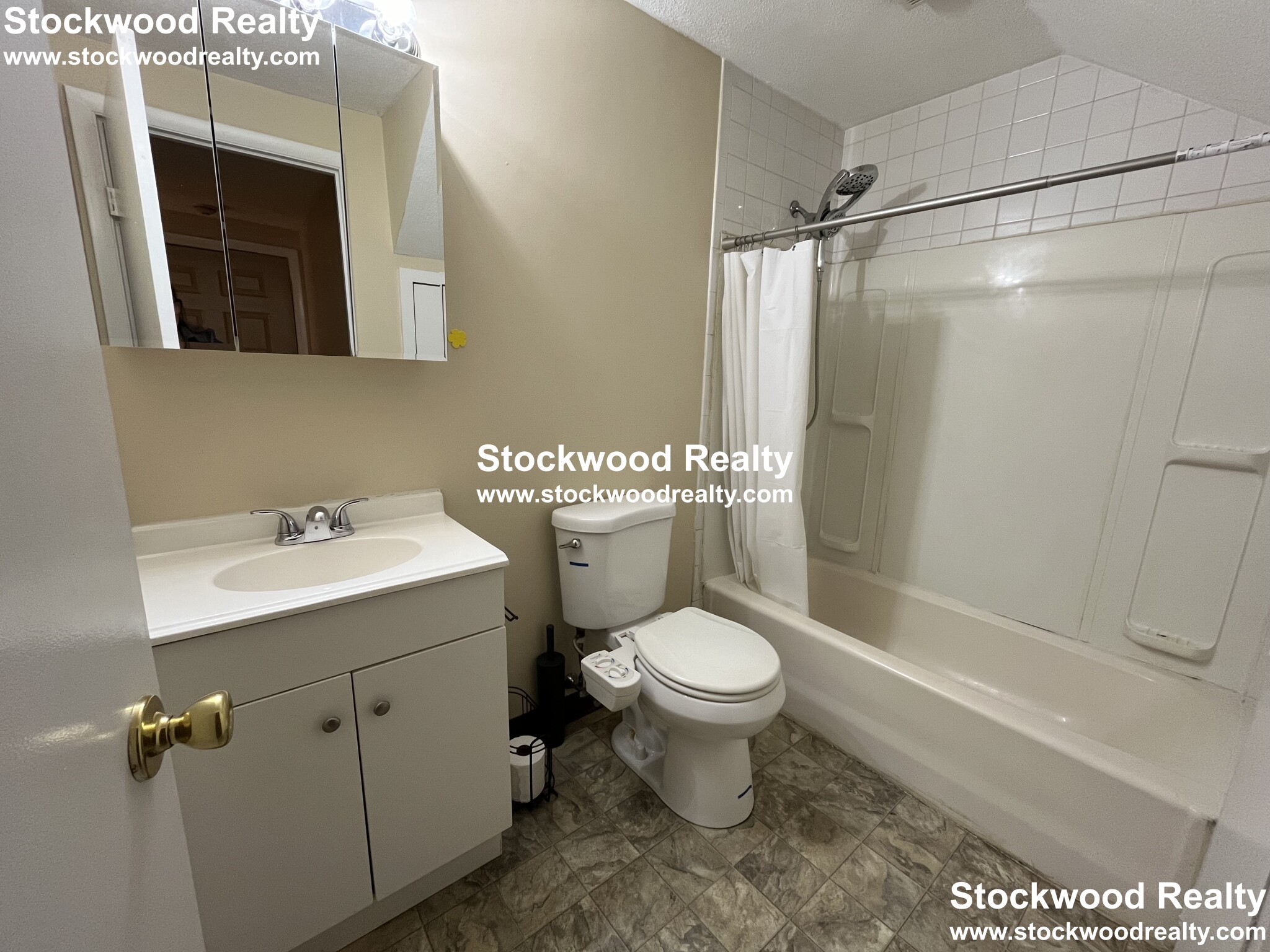 385 Dorchester St, South Boston