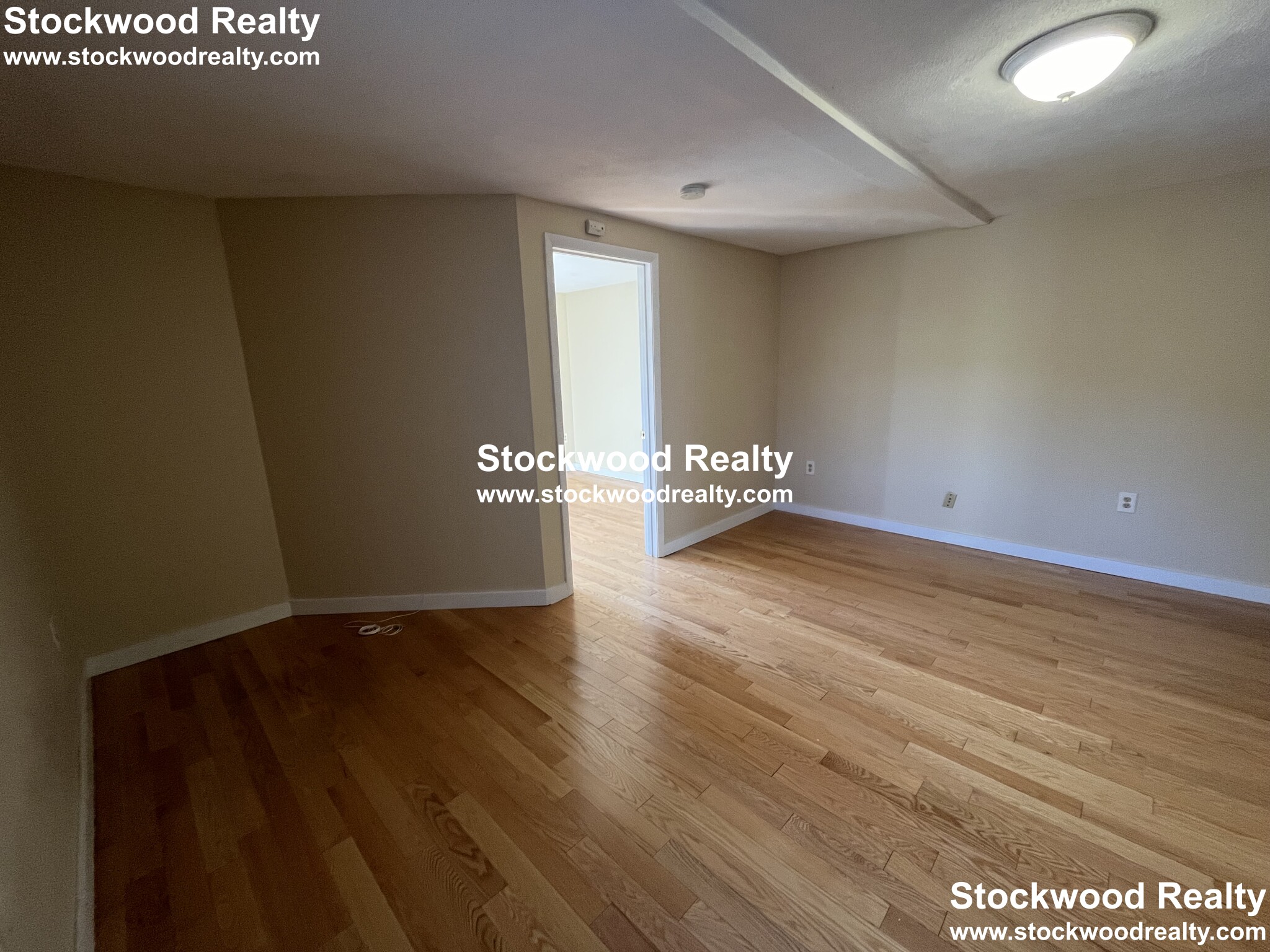 385 Dorchester St, South Boston