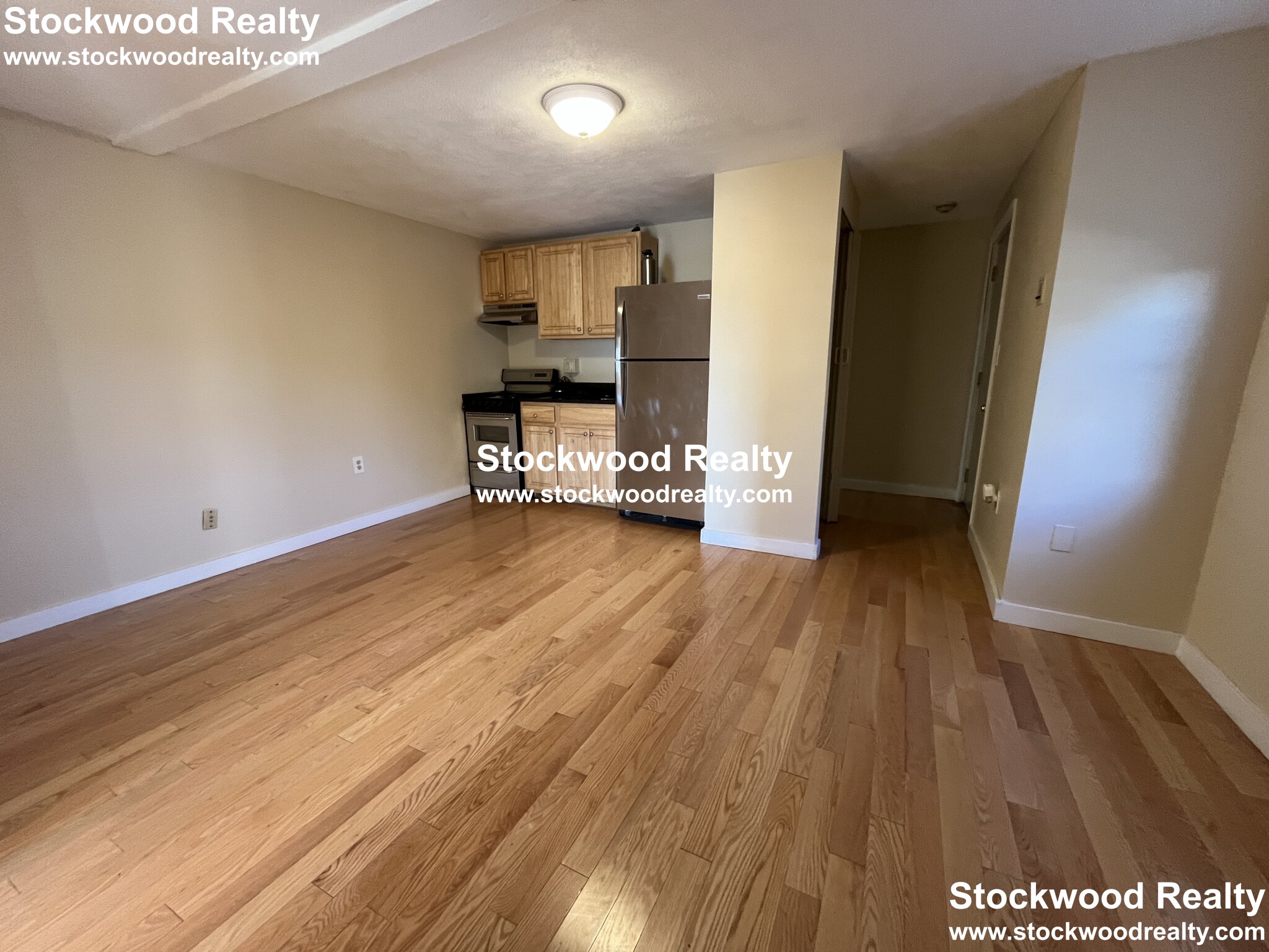 385 Dorchester St, South Boston