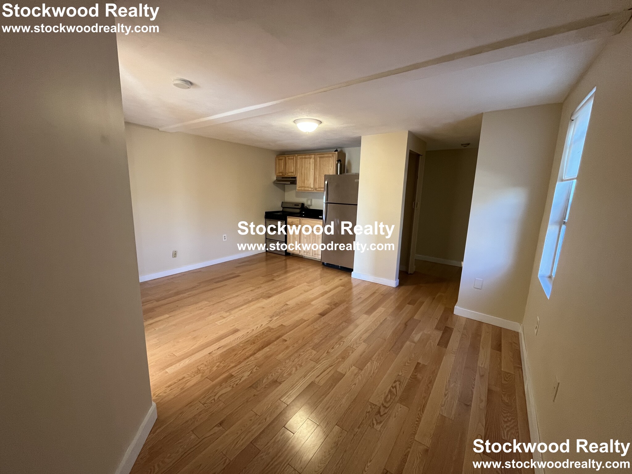 385 Dorchester St, South Boston