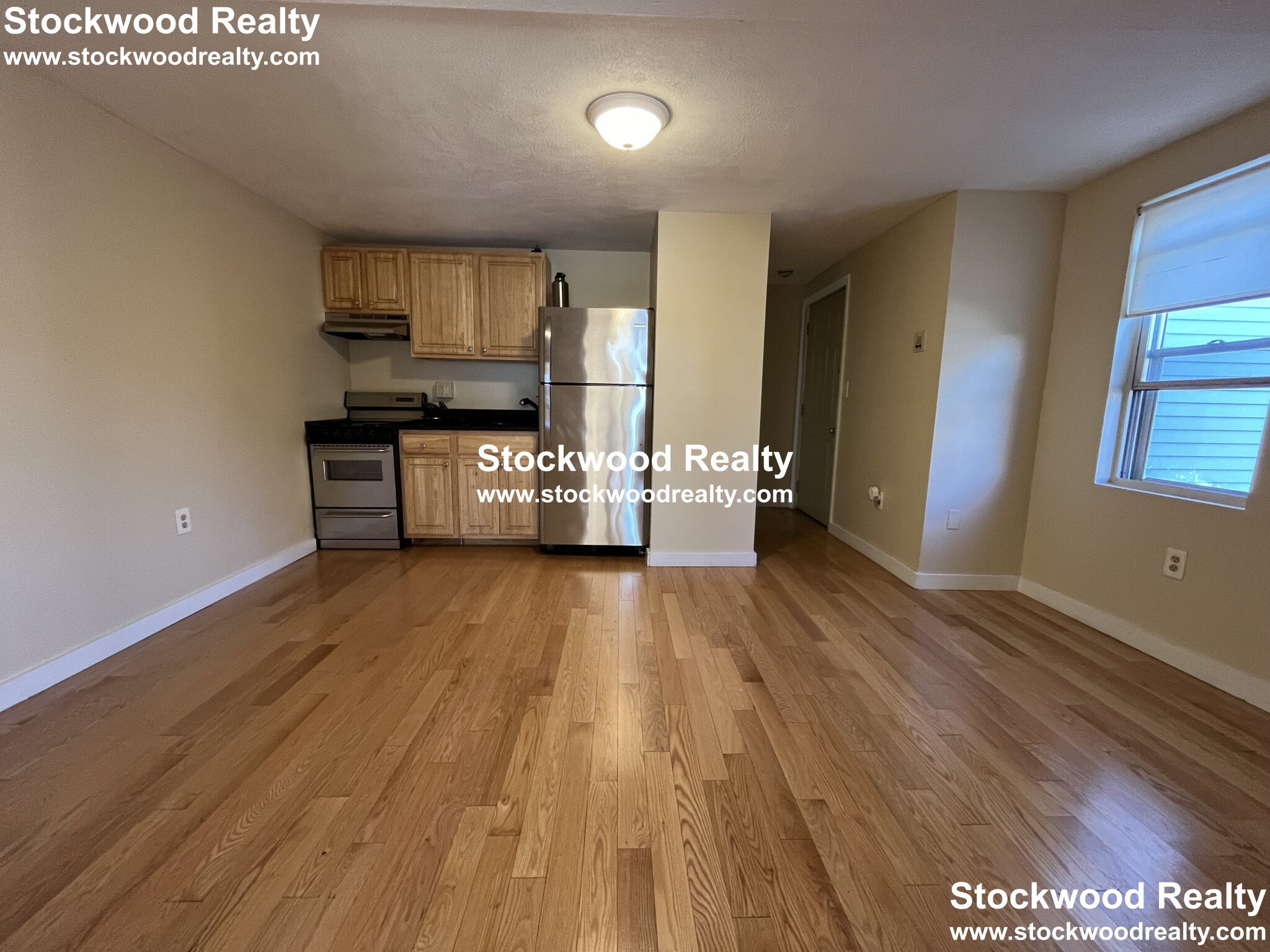 385 Dorchester St, South Boston