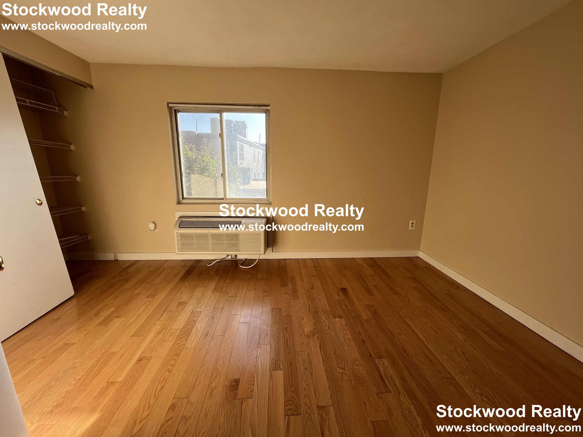 385 Dorchester St, South Boston