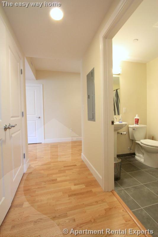 7 Cameron Ave, Davis Square