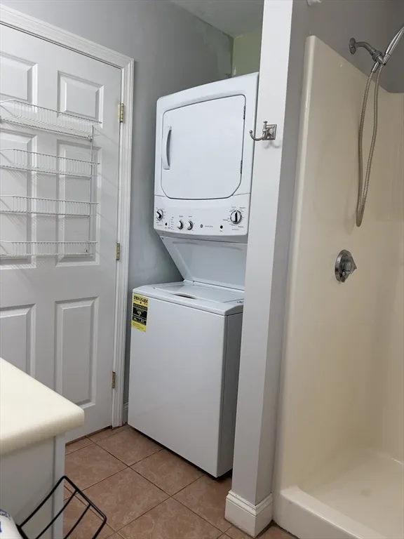 9 Russell Holmes Way, Carver