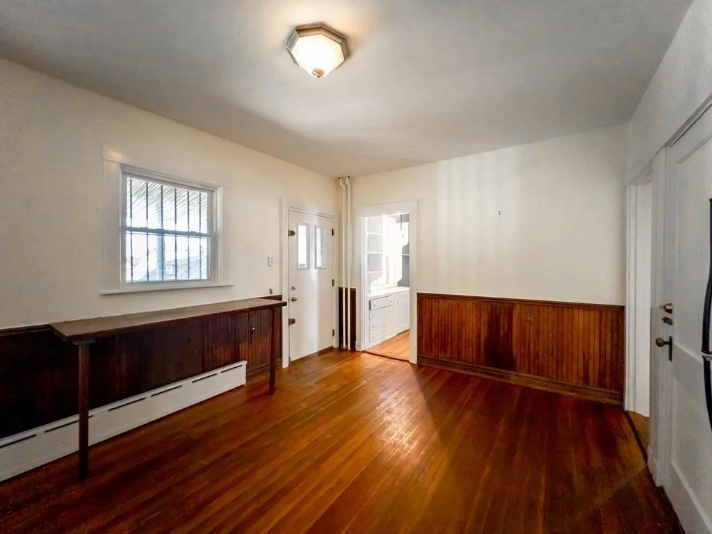 67 Hampstead Rd, Jamaica Plain