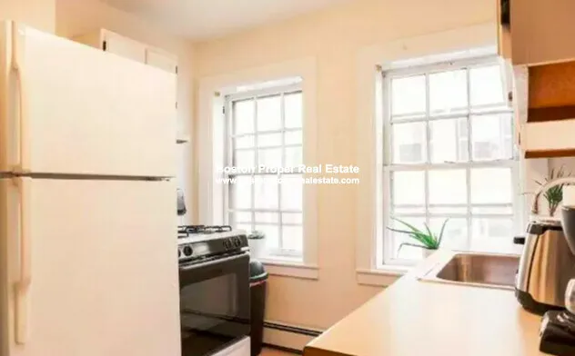 94 West Cedar St, Beacon Hill