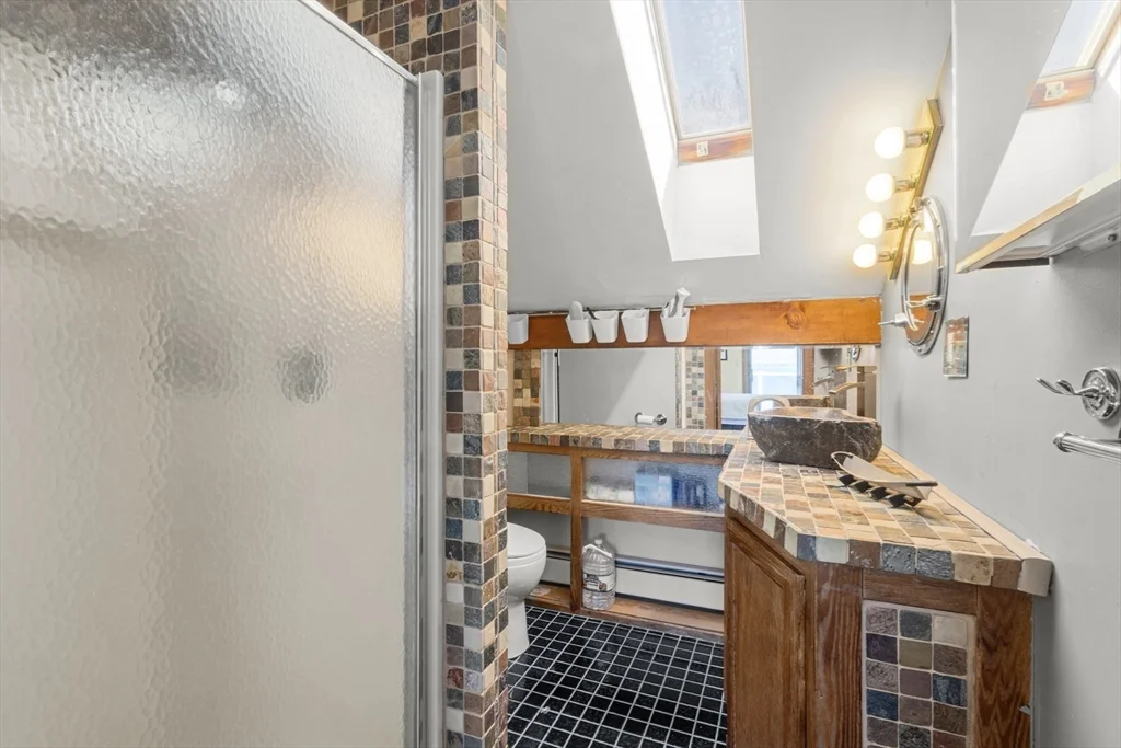 2 Windward Way, Sconticut Neck