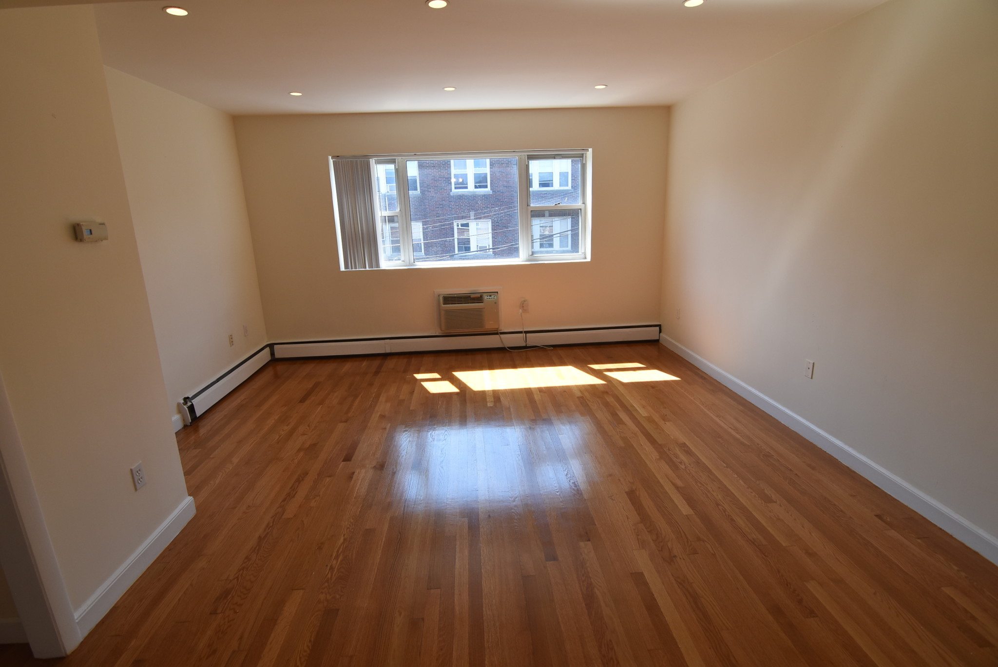 34 Gardner St, Allston