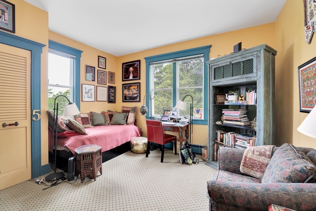 17 Bourne Point Rd, Wareham