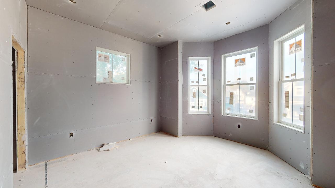 3 bed, 2 bath apartment for rent at 105 Hooker St Unit 3, Allston — photo 2 of 13