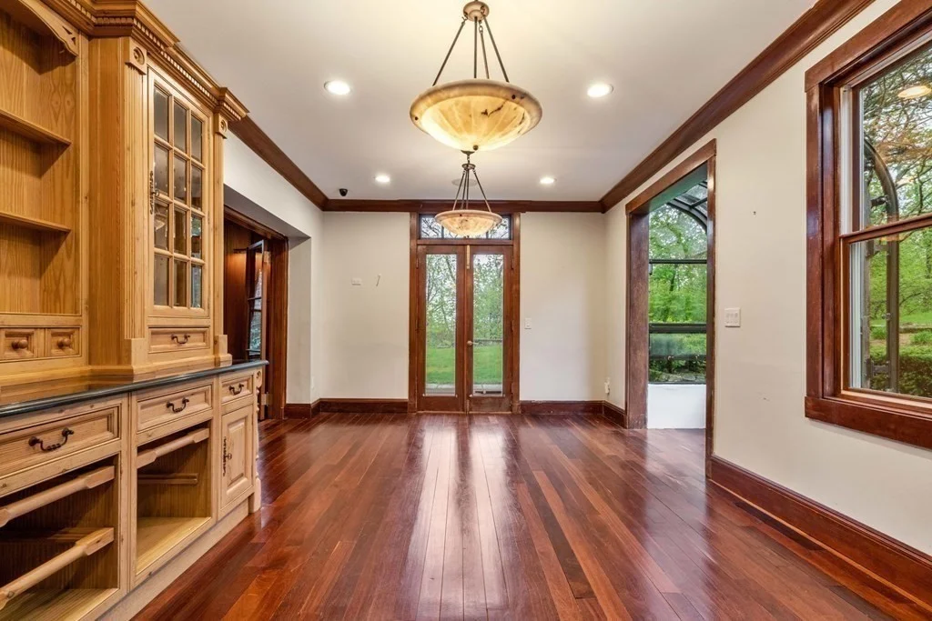 12 Summit Rd, Lexington