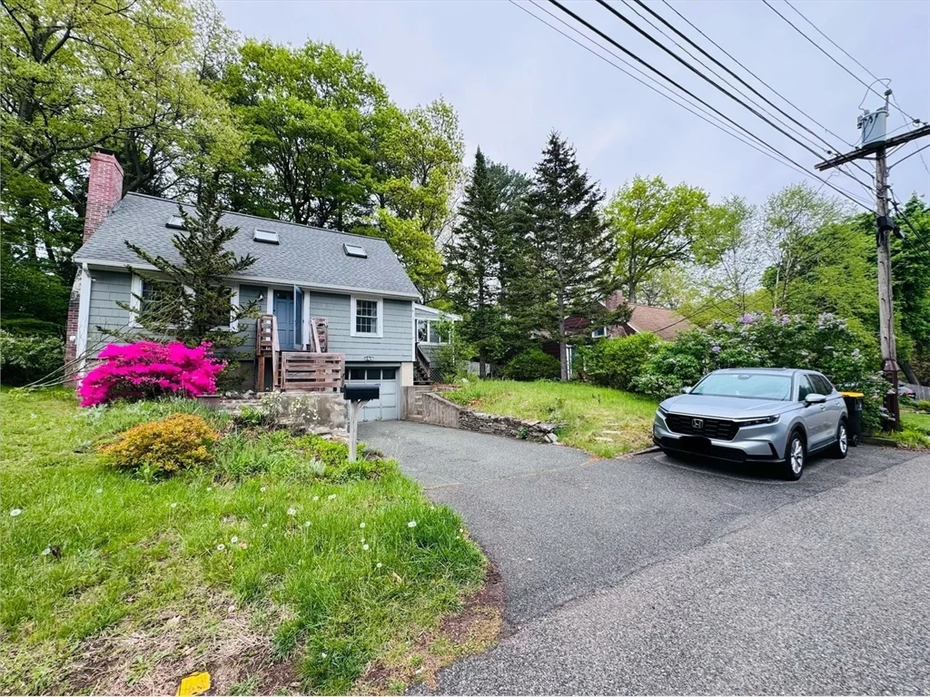 18 Lariviere Rd, Saxonville
