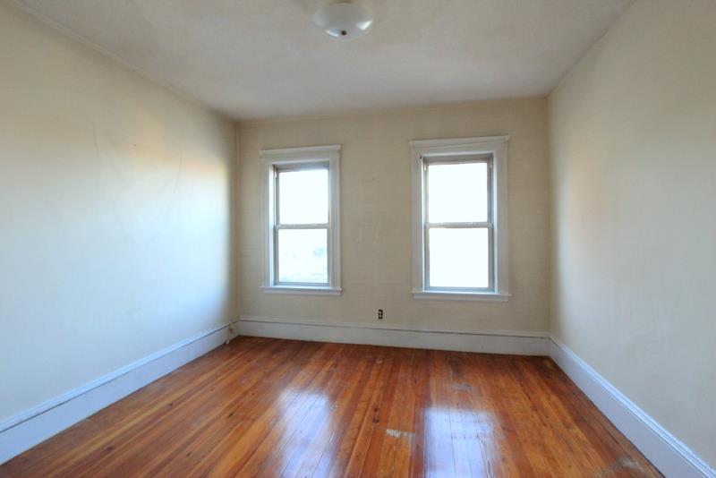 1 bed, 1 bath apartment for rent at 134 Josephine Ave Unit 1, Ball Square — photo 3 of 16