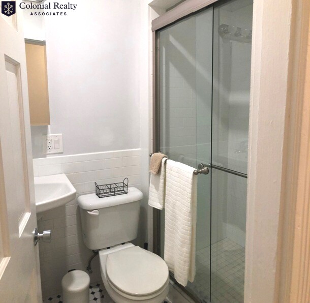 174 Newbury St, Back Bay