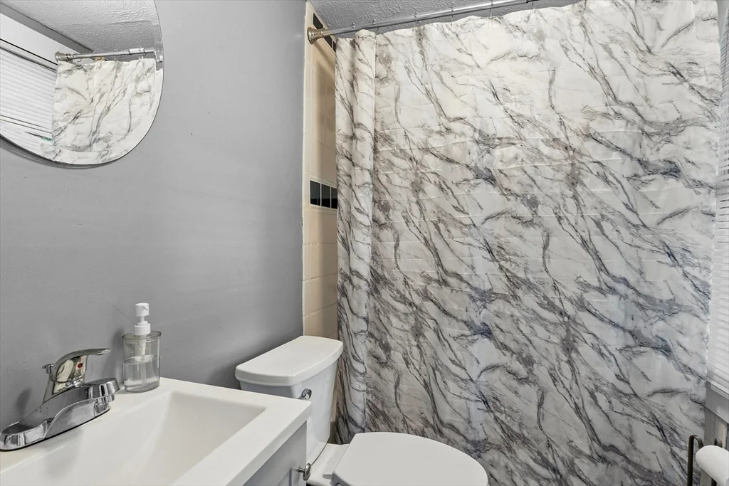 65 Rochelle St, Springfield