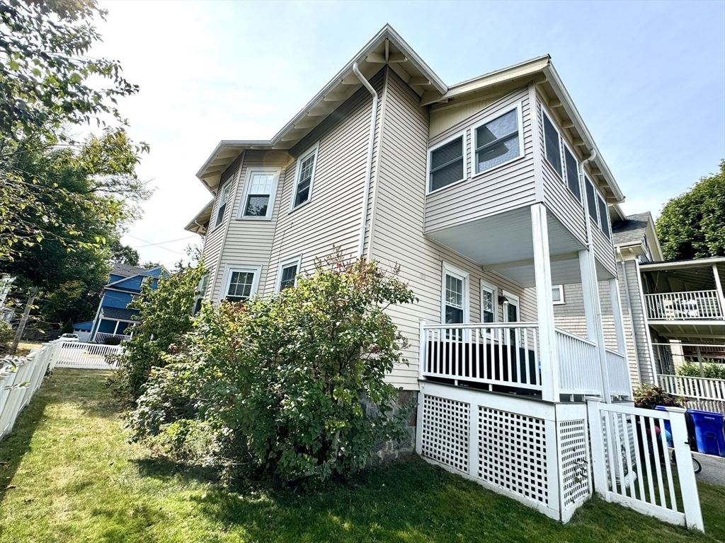 8 Kahler Ave, Milton