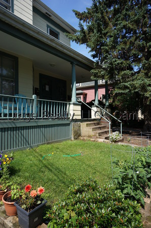 22 Pleasant Ave, Prospect Hill