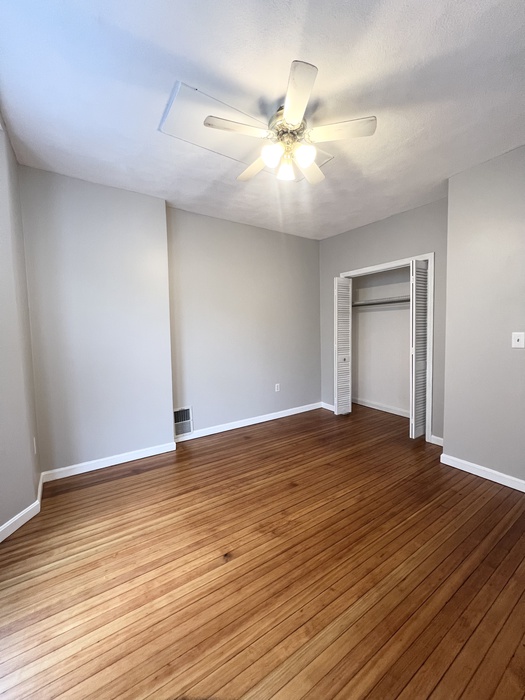 22 Pleasant Ave, Prospect Hill