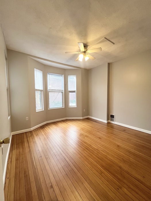 22 Pleasant Ave, Prospect Hill