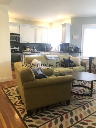 55 Magazine St, Cambridgeport