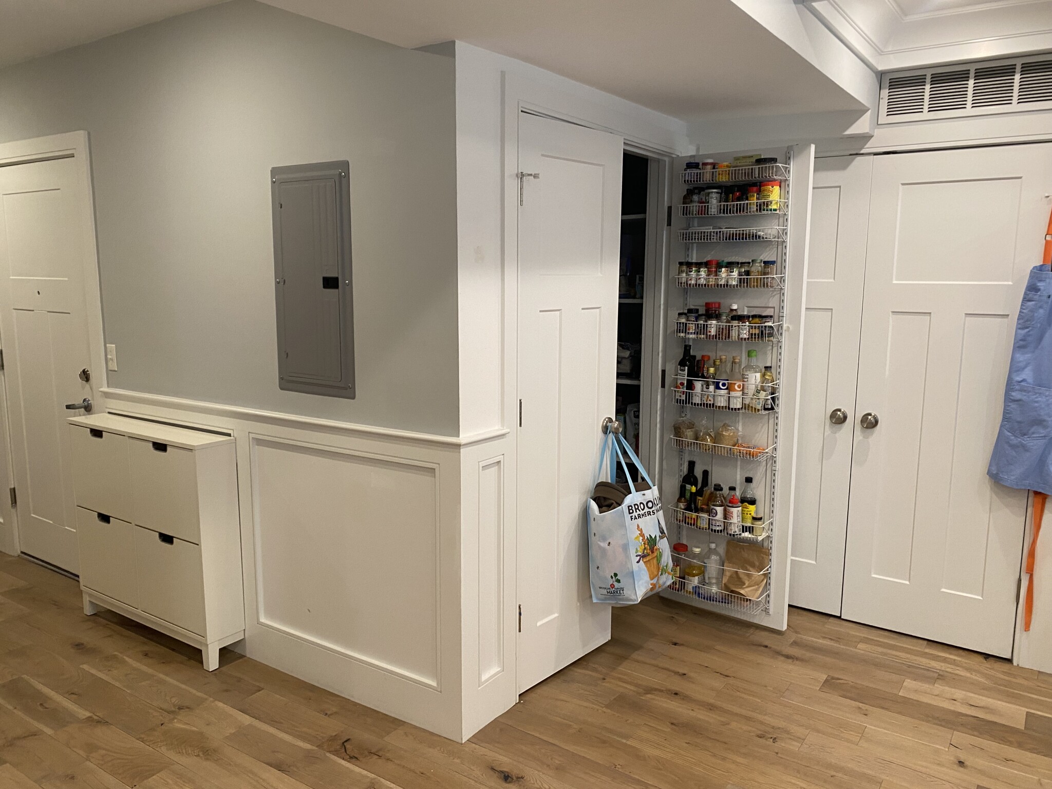 261 Washington St, Ward Two