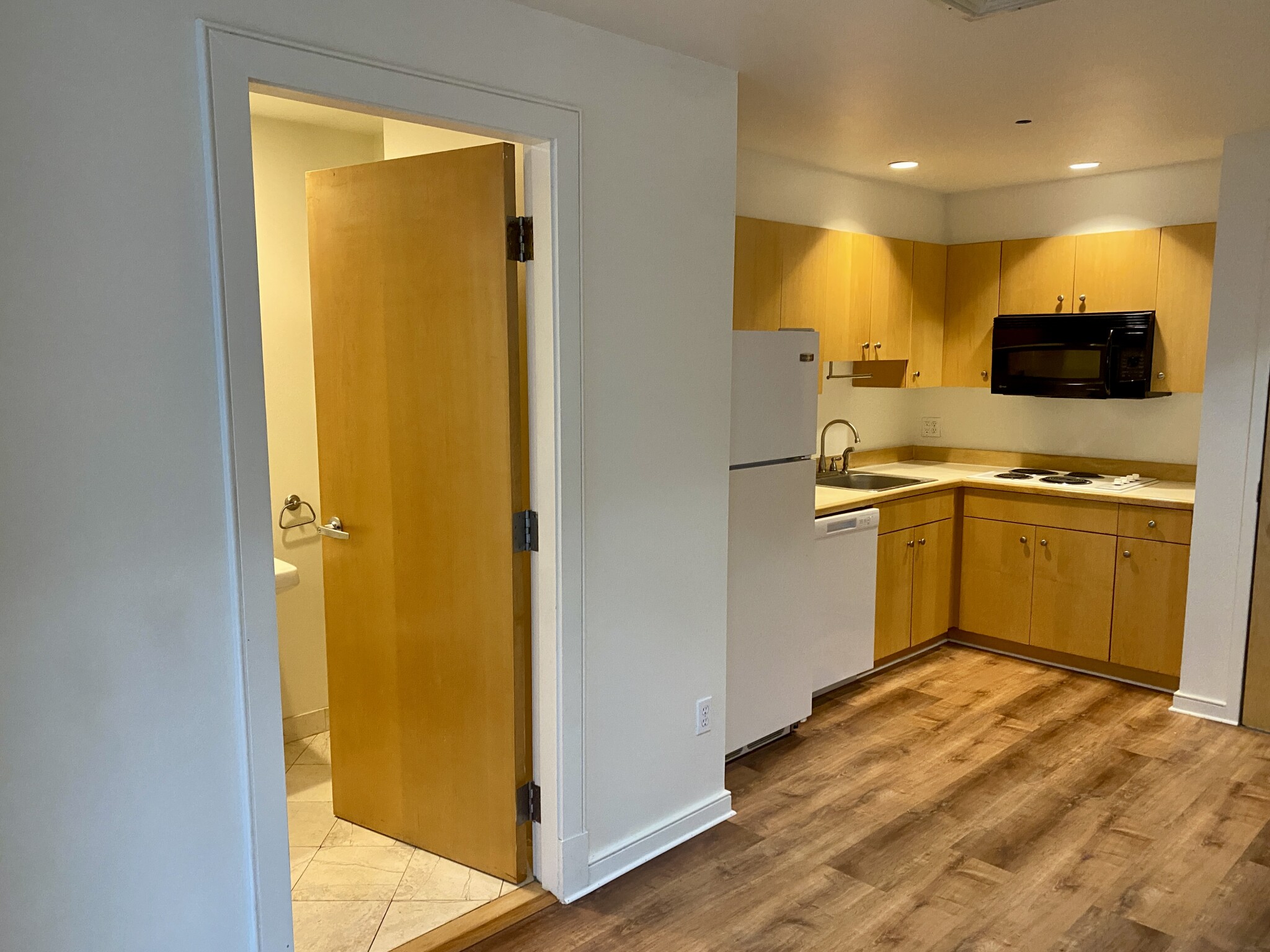 132 Tremont St, Downtown