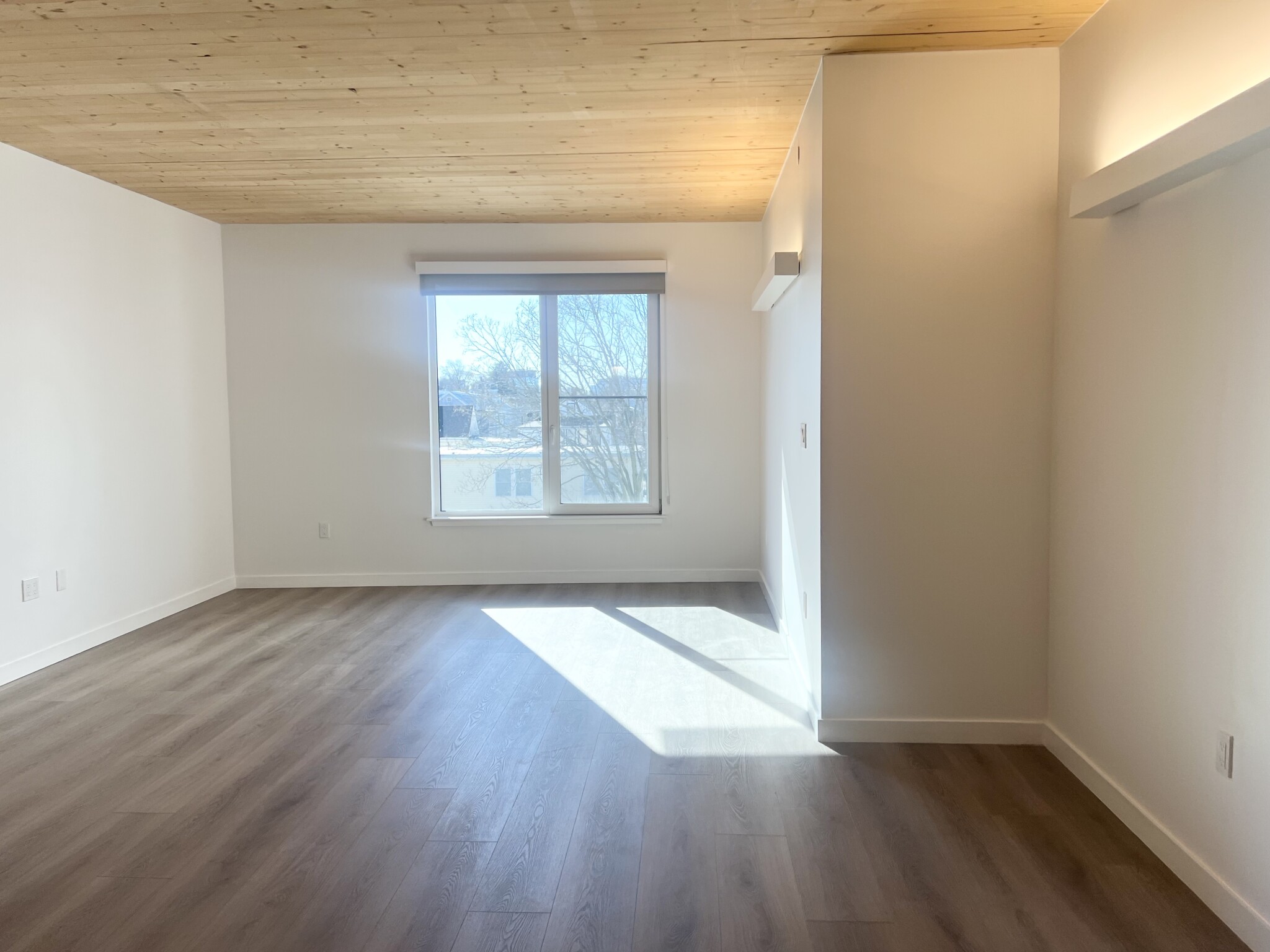 154 Broadway, East Somerville