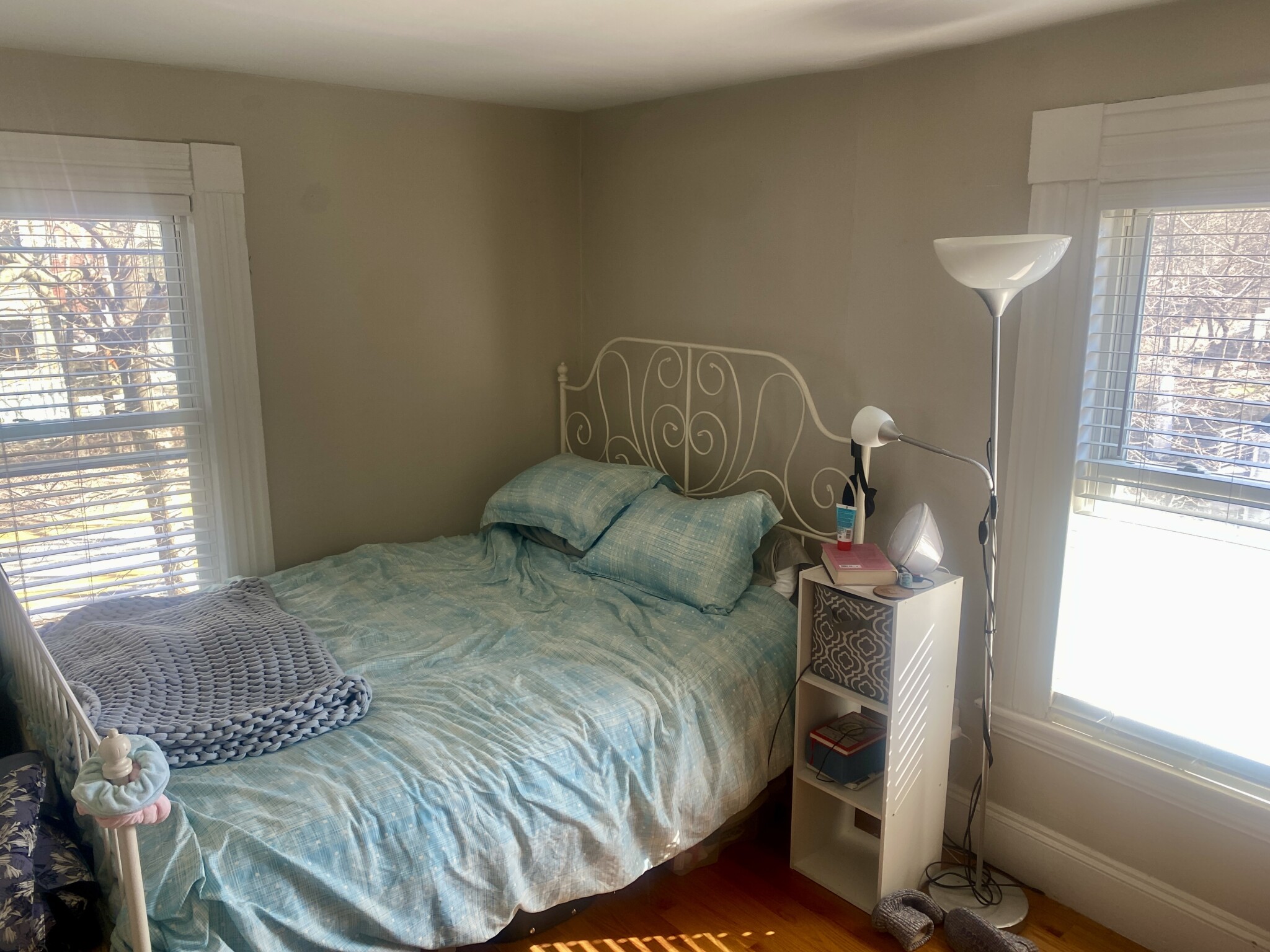 12 Alpine St, Powder House Square