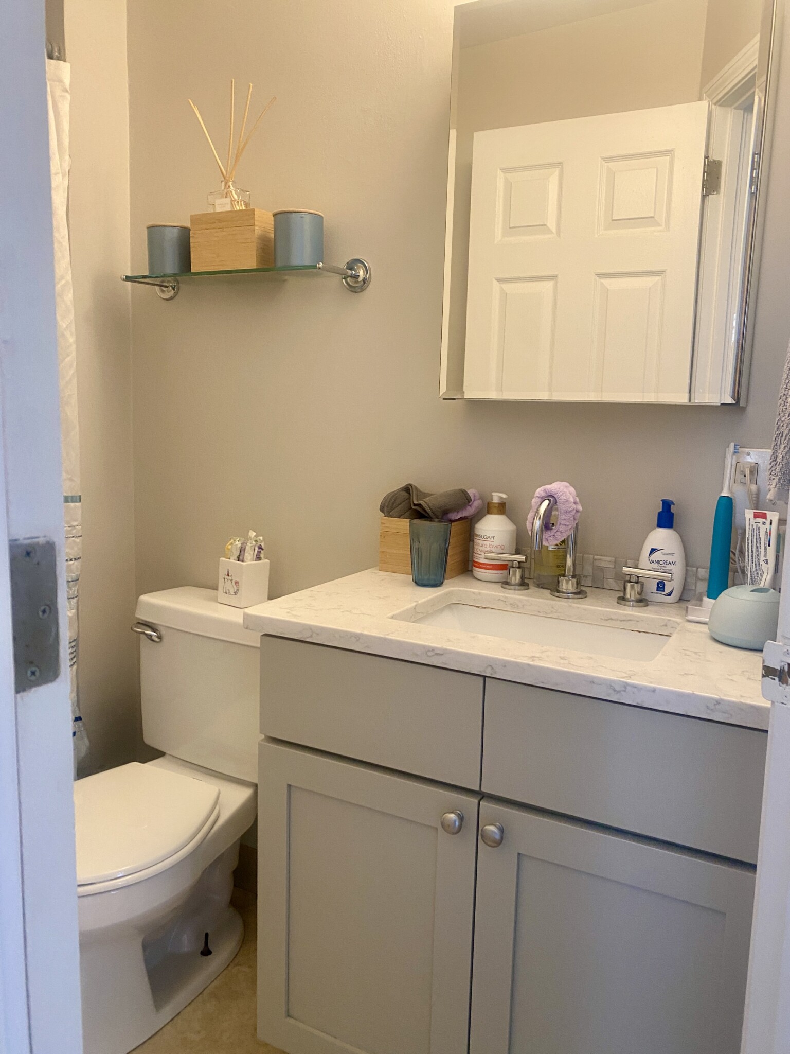 12 Alpine St, Powder House Square