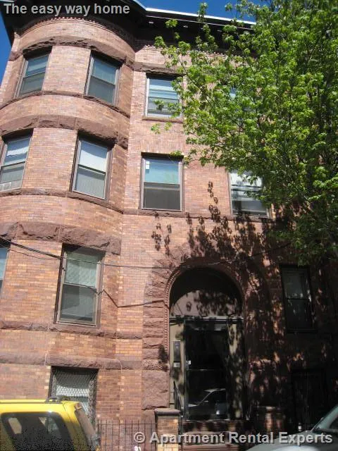 64 Vinal Ave, Prospect Hill