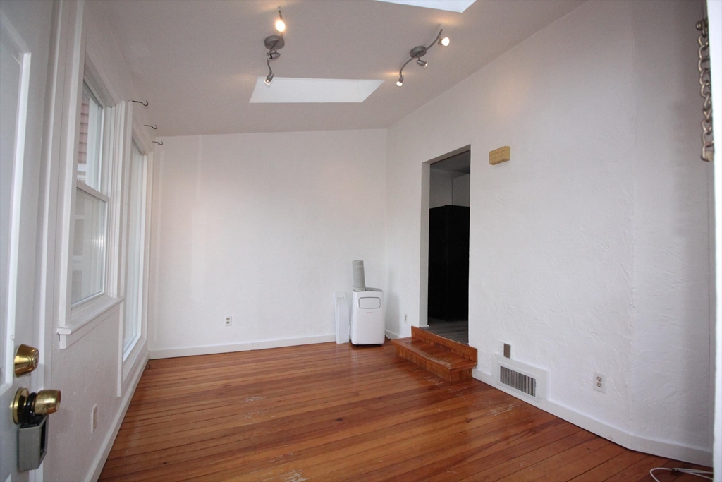 16 Middlesex St, Chelmsford