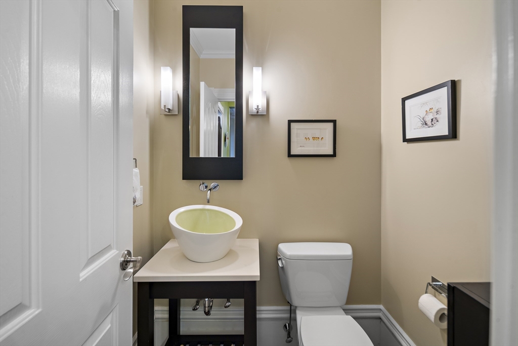 296 Commonwealth Ave, Back Bay