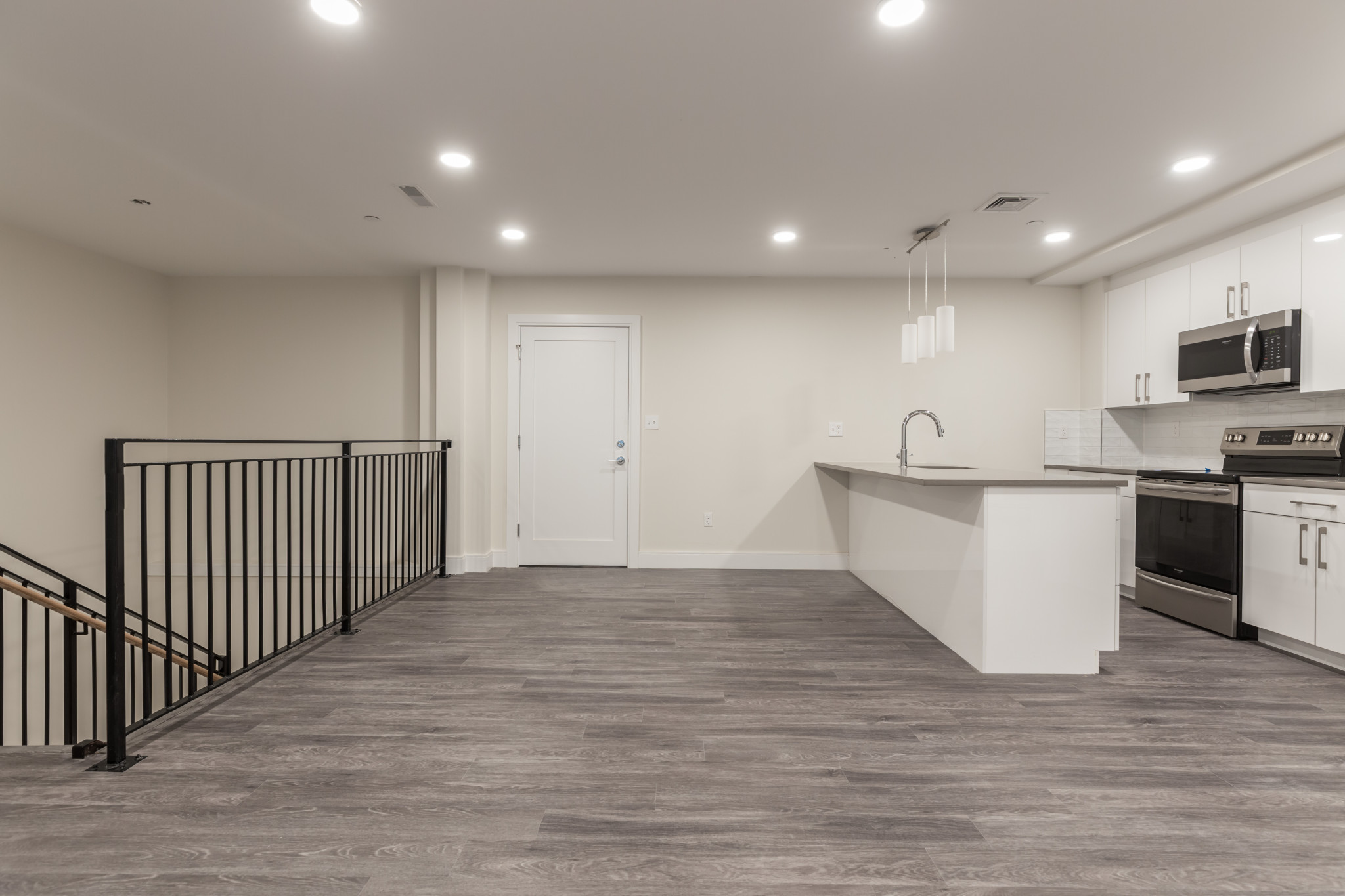 5 bed, 3 bath apartment for rent at 1065 Tremont St Unit 4, South End