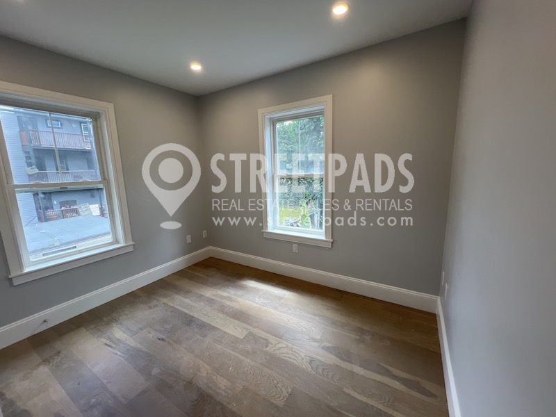 51 Fairbanks St, Brighton