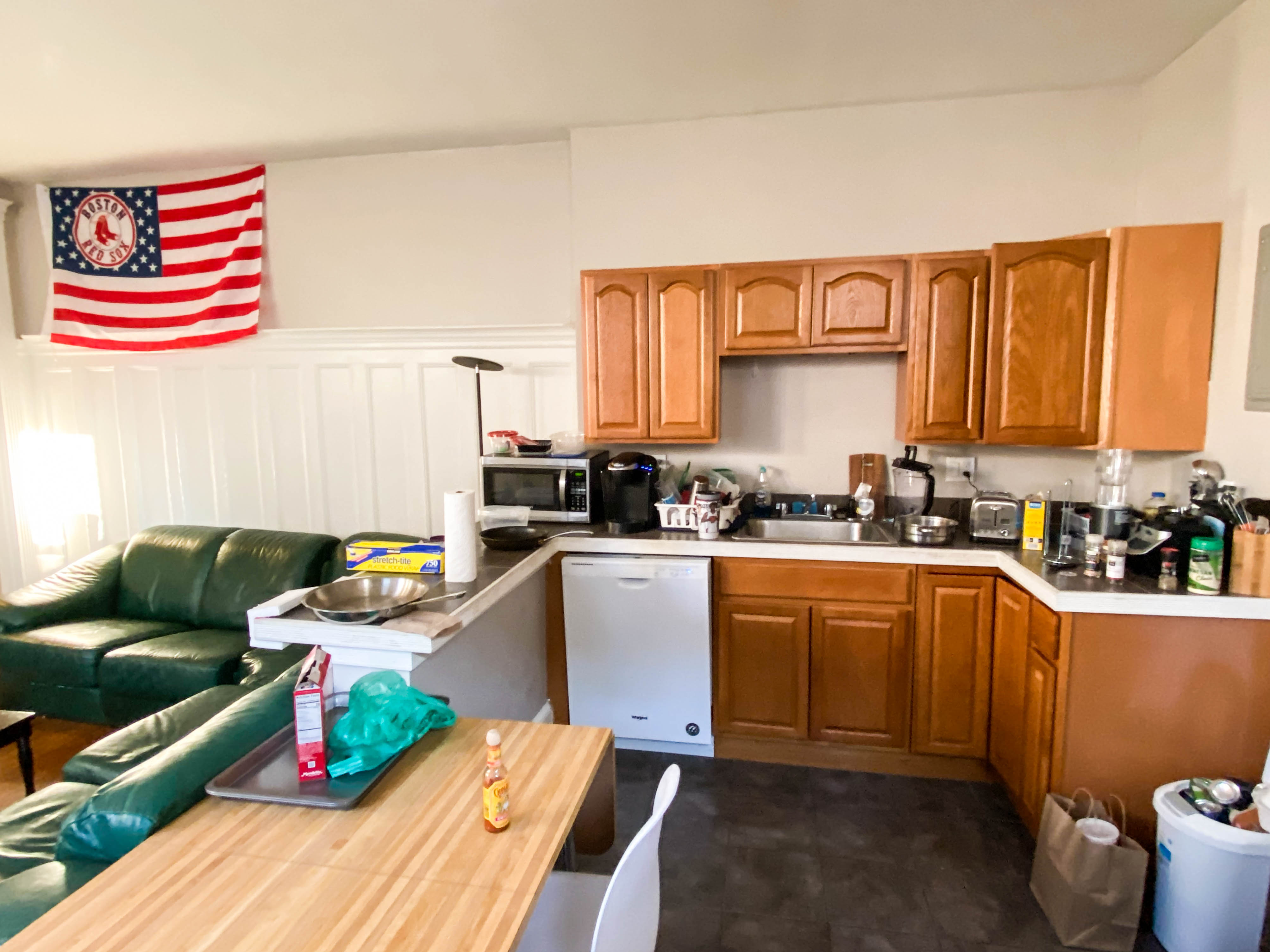 3 bed, 1 bath apartment for rent at 1066 Commonwealth Ave Unit 19, Allston — photo 5 of 6
