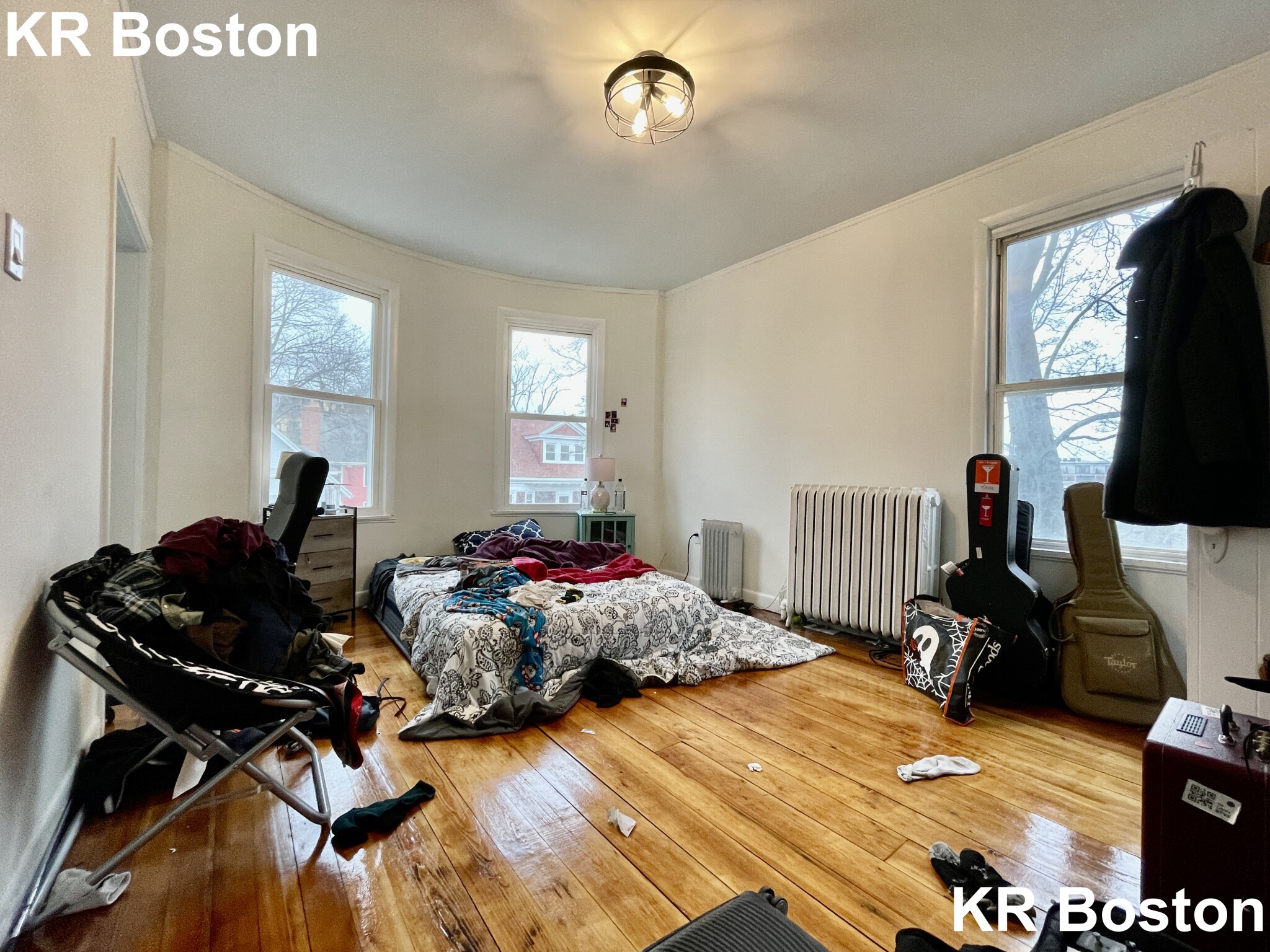 6 bed, 2 bath apartment for rent at 33 Imrie Rd Unit 1, Allston — photo 13 of 59