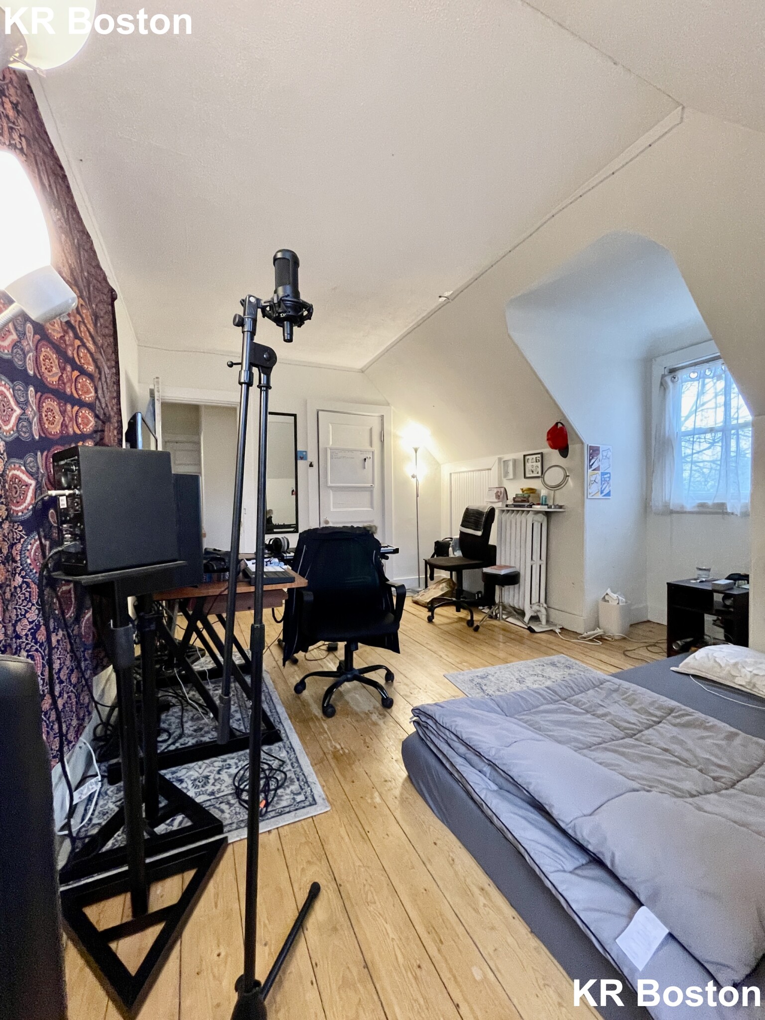 6 bed, 2 bath apartment for rent at 33 Imrie Rd Unit 1, Allston — photo 57 of 59