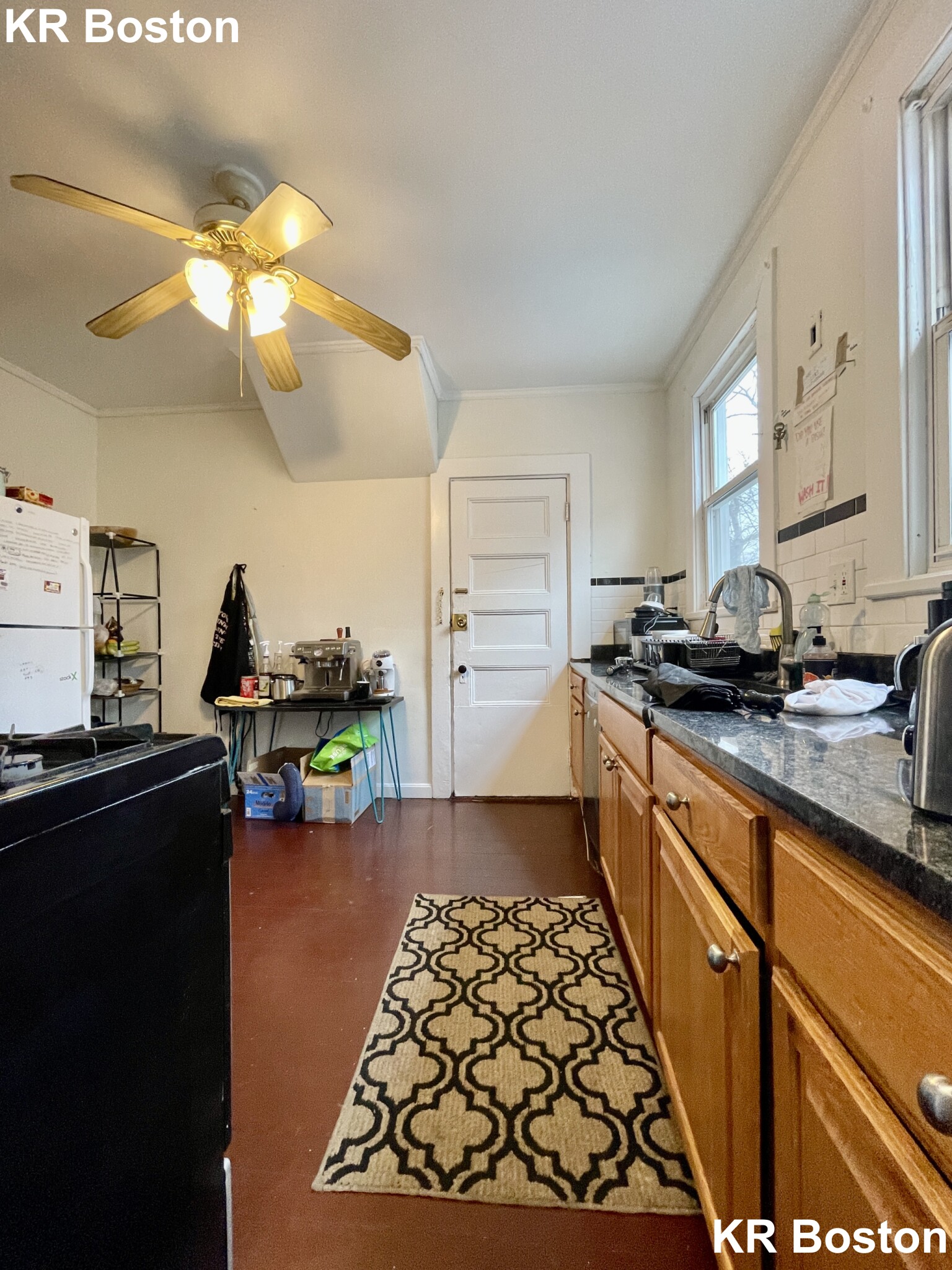 6 bed, 2 bath apartment for rent at 33 Imrie Rd Unit 1, Allston — photo 24 of 59