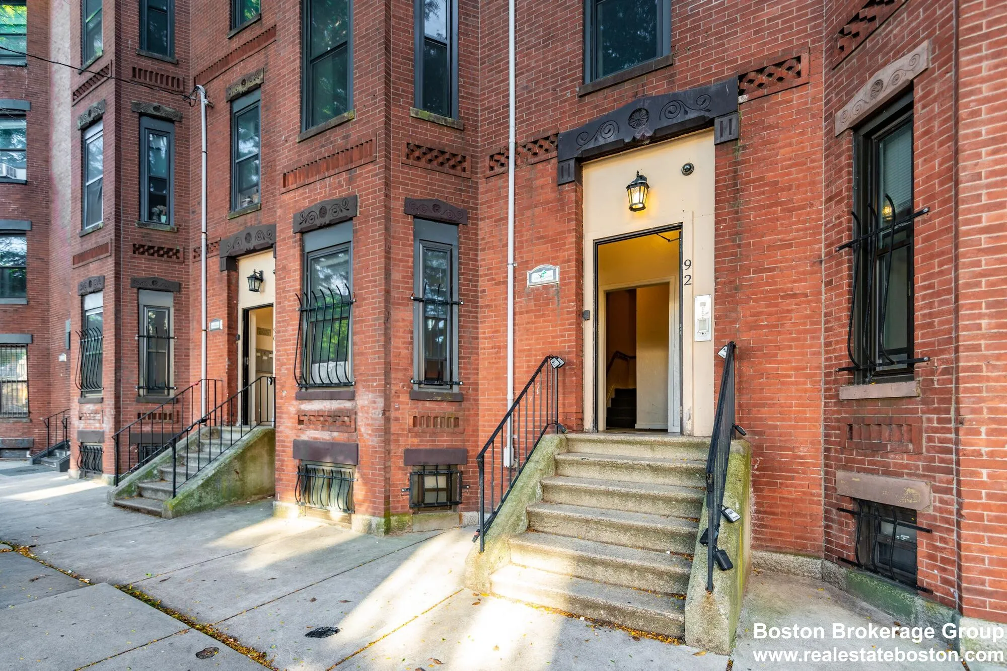 92 Hammond St, Roxbury