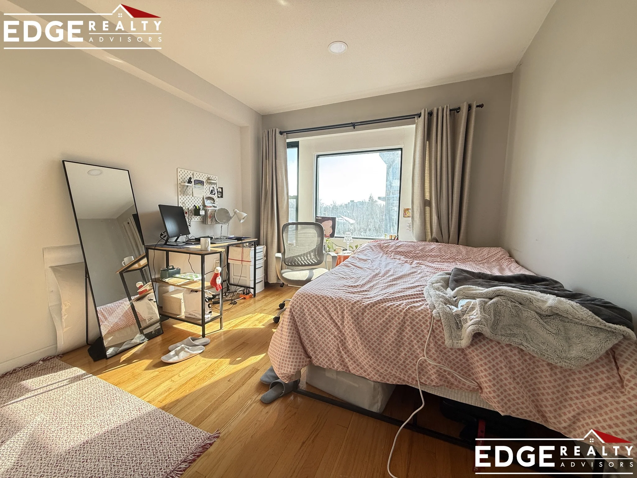 59 Brainerd Rd, Brighton