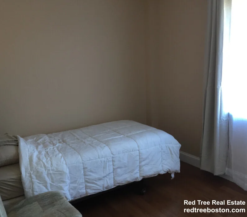 276 Chestnut Hill Ave, Brighton