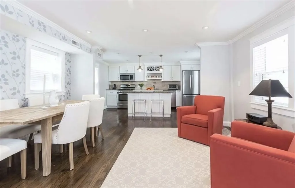 622 East 2nd St, South Boston