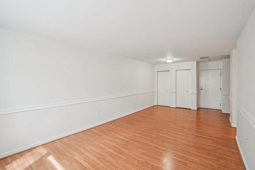 35 Desmoines Rd, Quincy