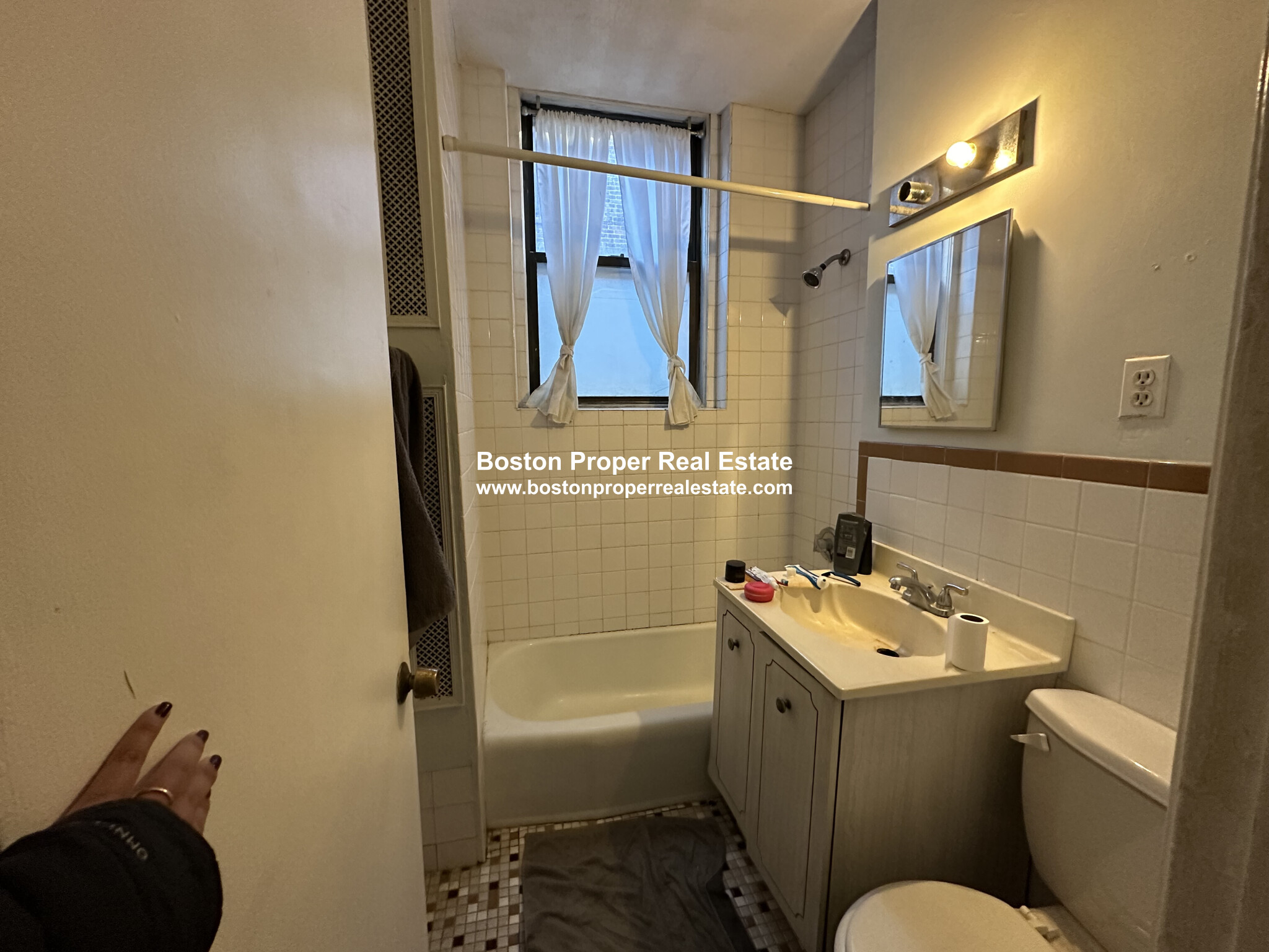 Studio bed, 1 bath apartment for rent at 107 Jersey St Unit 3V, Fenway — photo 3 of 7