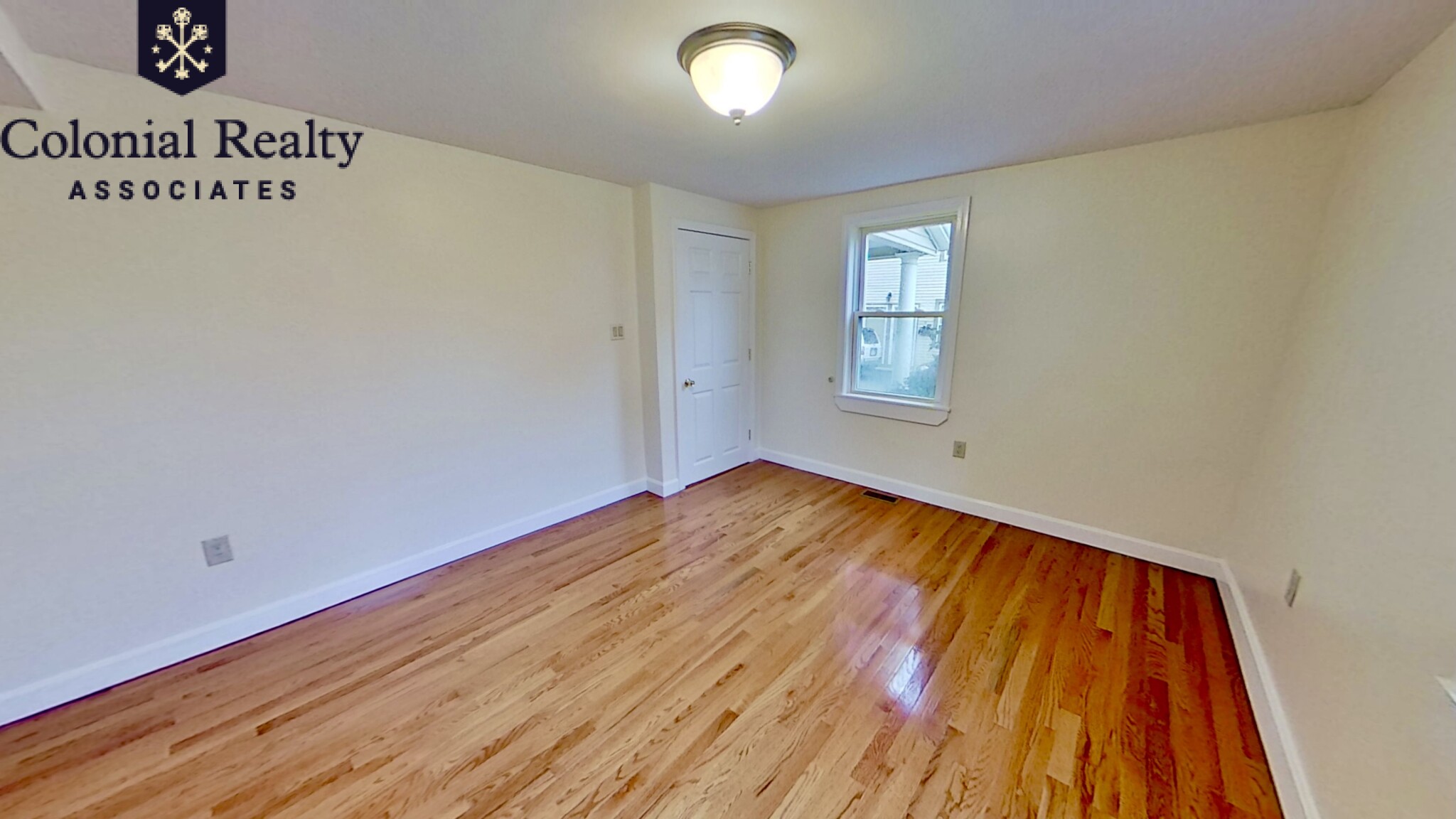 8 Hearn St, East Watertown