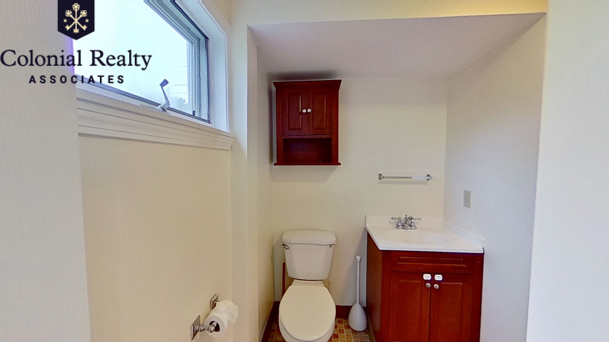 8 Hearn St, East Watertown