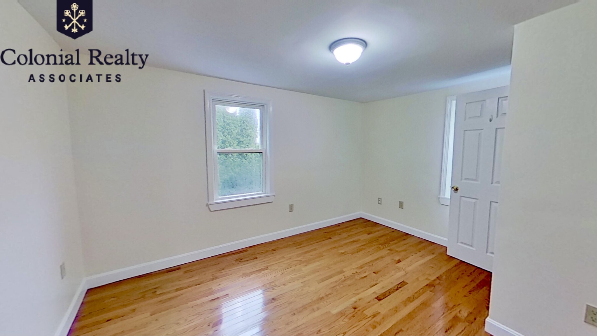 8 Hearn St, East Watertown