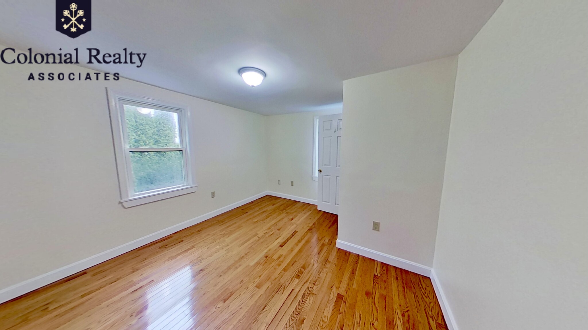 8 Hearn St, East Watertown