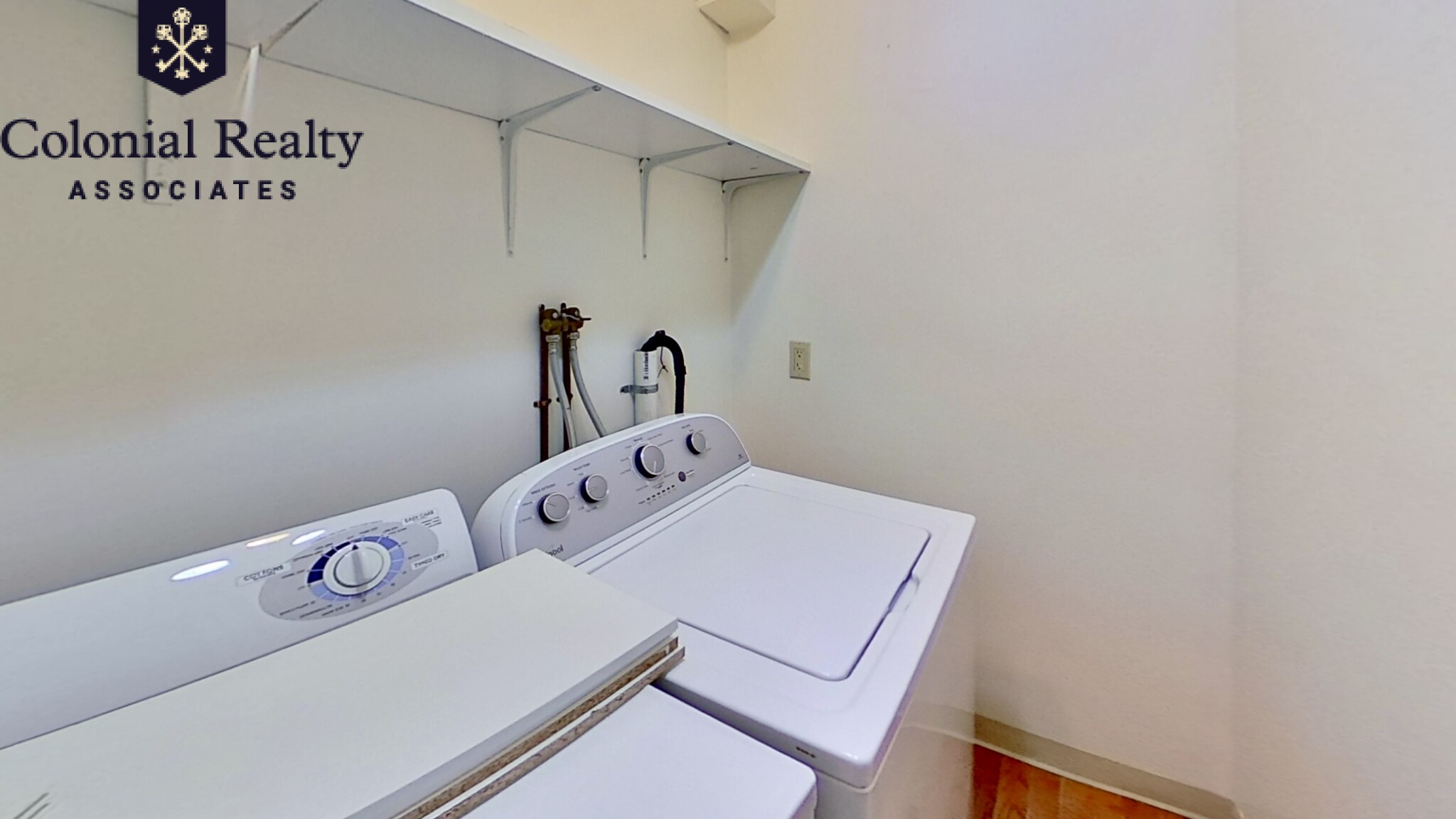 8 Hearn St, East Watertown