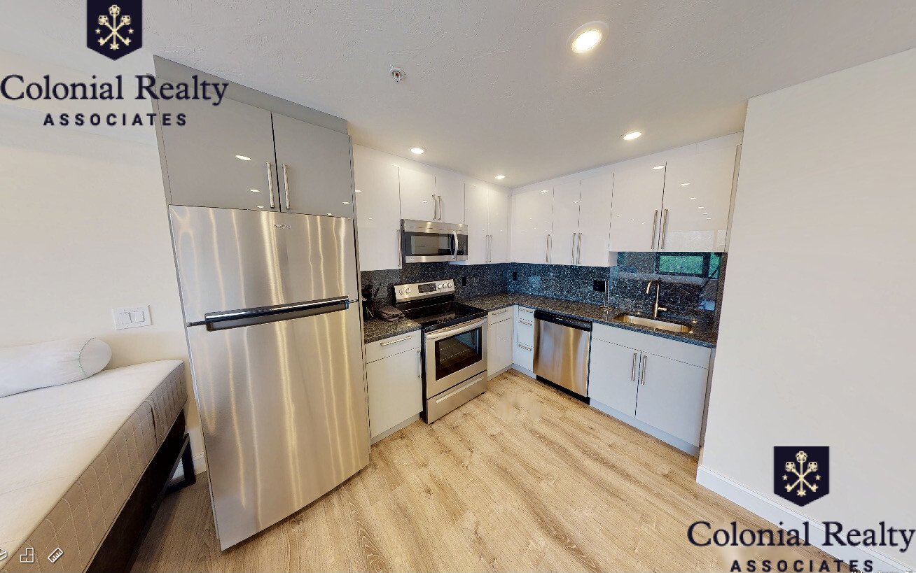 1032 Commonwealth Ave, Coolidge Corner